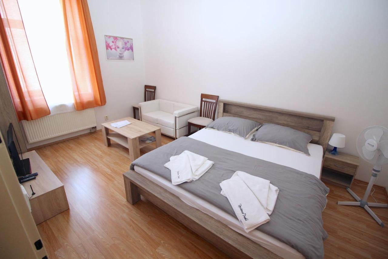 Residence Praha Aparthotel Екстер'єр фото